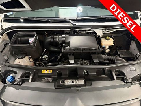 Used 2020 Mercedes-Benz Sprinter 2500 w/ Driver Convenience Package image 28