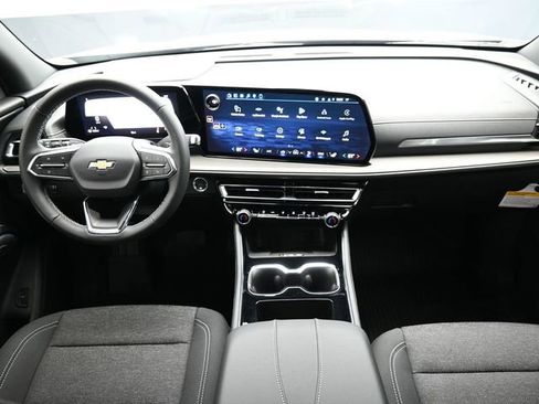 New 2026 Chevrolet Traverse LT w/ LPO, Floor Liner Package image 23