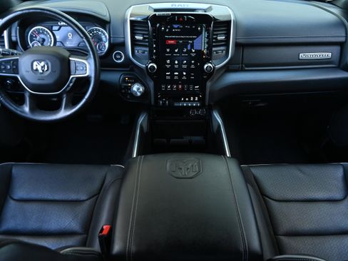 Used 2020 RAM 1500 Laramie AWD/4WD image 15
