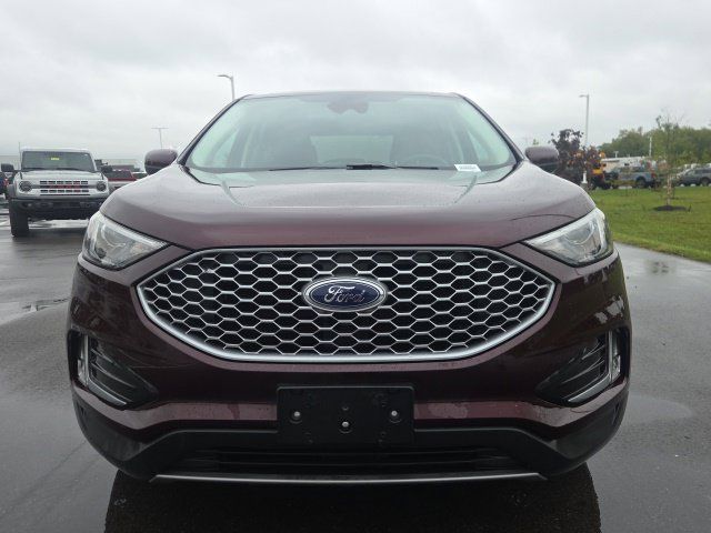 Used 2023 Ford Edge SEL w/ Convenience Package AWD/4WD image 3