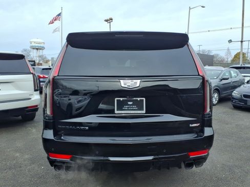 Certified 2023 Cadillac Escalade V w/ LPO, ONYX Package AWD/4WD image 6