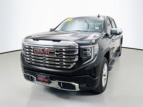 Used 2025 GMC Sierra 1500 Denali image 4