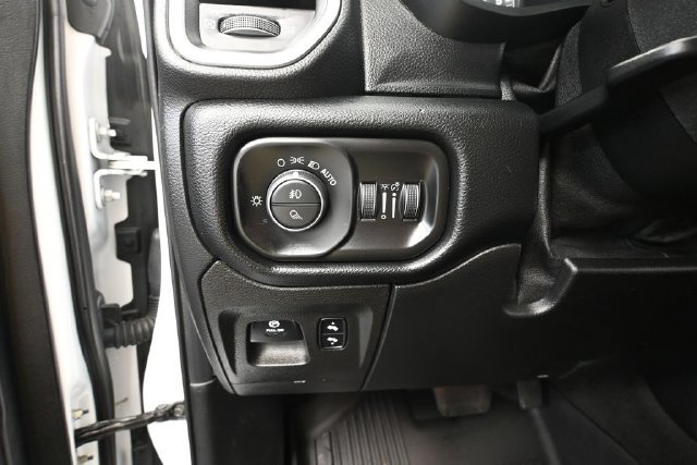 Used 2019 RAM 1500 Big Horn AWD/4WD image 26
