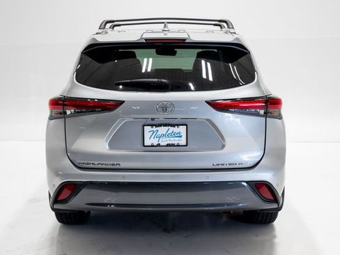 Used 2023 Toyota Highlander Limited AWD/4WD image 39