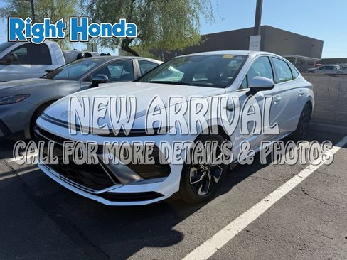 Used 2025 Hyundai Sonata SEL FWD image 1