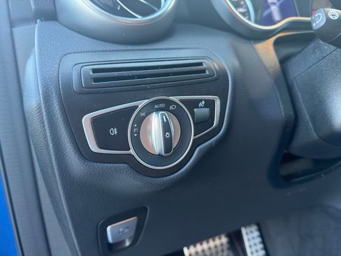 Used 2022 Mercedes-Benz GLC 300 4MATIC image 13