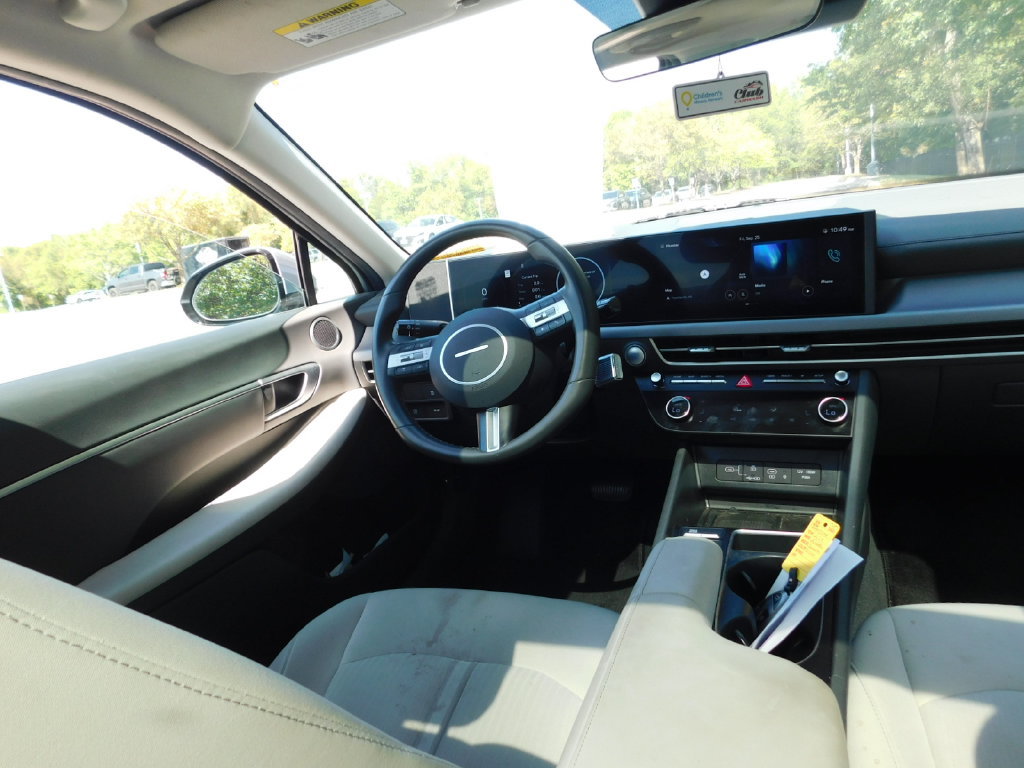 Used 2024 Hyundai Sonata SEL w/ Convenience Package FWD image 2