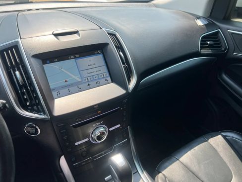 Used 2017 Ford Edge Titanium w/ Equipment Group 302A AWD/4WD image 21