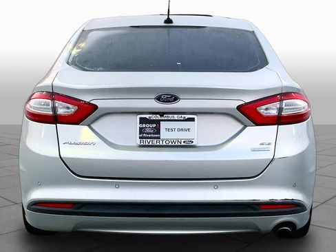 Used 2016 Ford Fusion SE w/ Equipment Group 202A FWD image 5