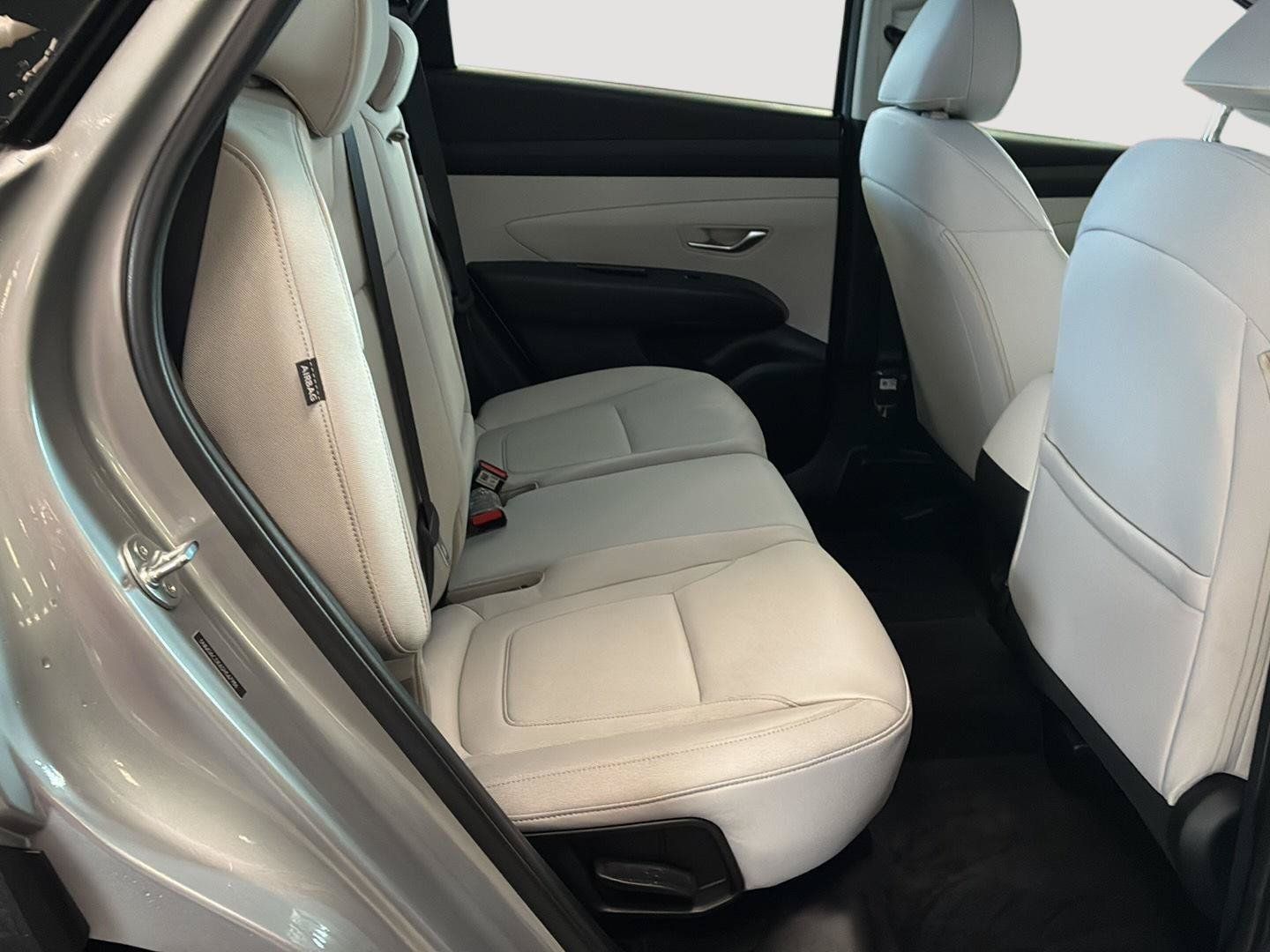 Used 2025 Hyundai Tucson SE AWD/4WD image 15