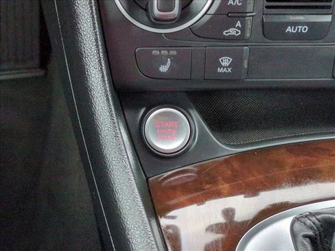 Used 2018 Audi Q3 2.0T Premium Plus w/ Premium Plus Package image 17