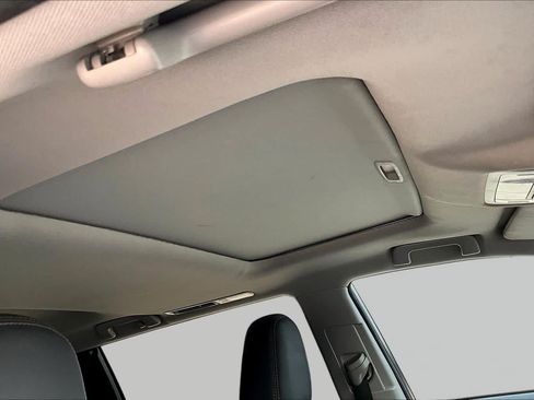 Used 2015 Toyota Highlander XLE FWD image 14