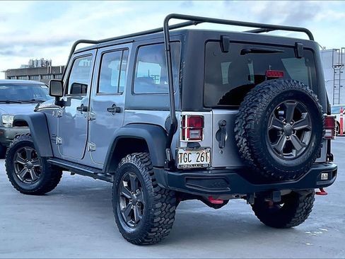 Used 2017 Jeep Wrangler Unlimited Rubicon AWD/4WD image 4