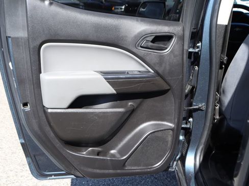 Used 2019 Chevrolet Colorado W/T w/ WT Convenience Package RWD image 30