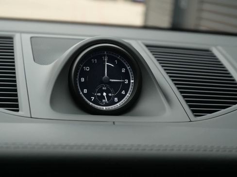 Certified 2026 Porsche Macan image 24