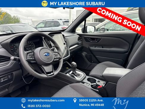 Used 2025 Subaru Forester Premium AWD/4WD image 9