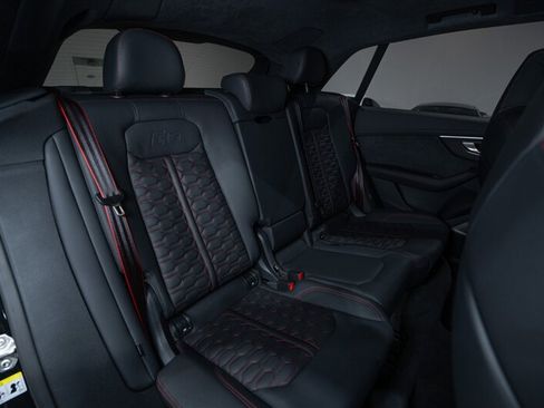 Used 2024 Audi RS Q8 AWD/4WD image 33