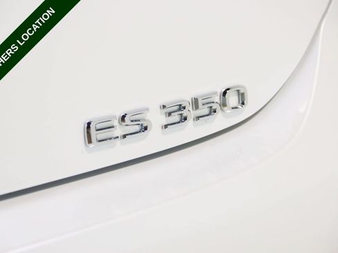 Used 2022 Lexus ES 350 w/ ES 350 Ultra Luxury Package FWD image 13