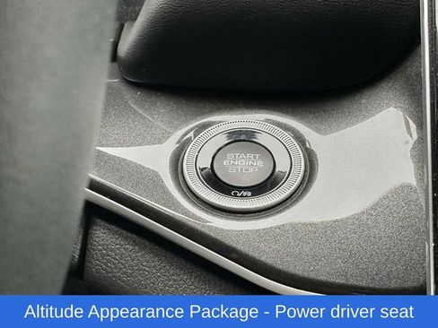 Used 2022 Jeep Grand Cherokee Altitude image 9