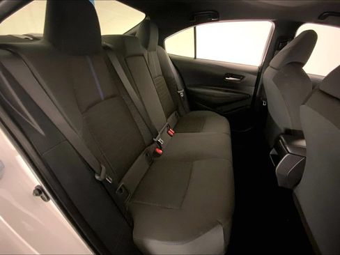 Used 2022 Toyota Corolla SE FWD image 15