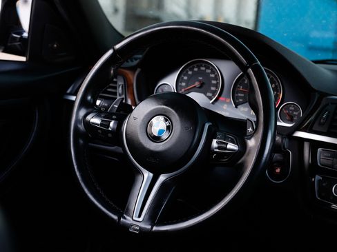 Used 2015 BMW M3 image 32