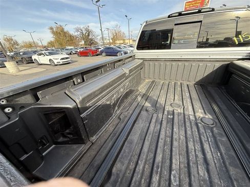 Used 2019 Nissan Titan PRO-4X w/ Pro-4x Convenience Package AWD/4WD image 20