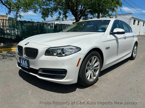 Used 2014 BMW 528i xDrive Sedan AWD/4WD image 1