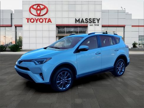 Used 2018 Toyota RAV4 Limited image 7
