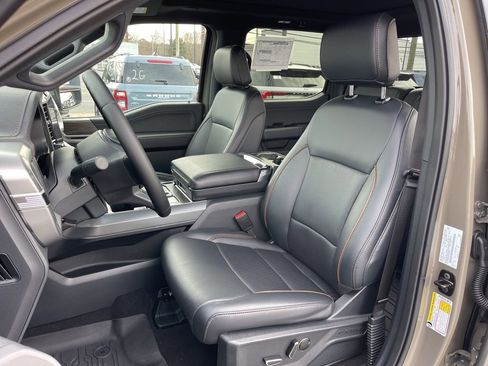 New 2025 Ford F150 Lariat w/ Equipment Group 502A High image 18