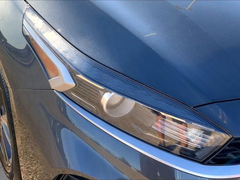 Used 2024 Kia Forte LXS FWD image 27