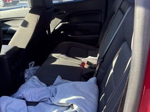 Used 2016 GMC Canyon SLE w/ SLE Convenience Package image 10