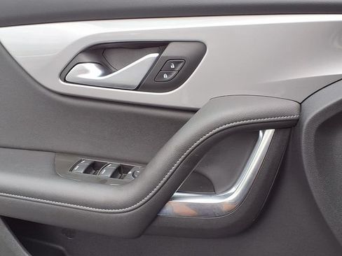 Used 2022 Chevrolet Blazer LT AWD/4WD image 16
