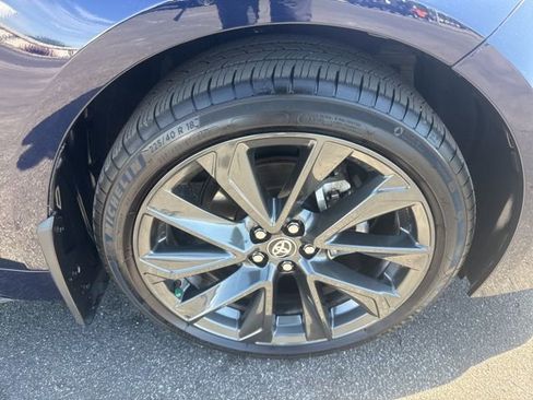 Used 2025 Toyota Corolla SE image 13