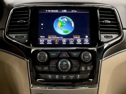 Used 2020 Jeep Grand Cherokee Overland image 28