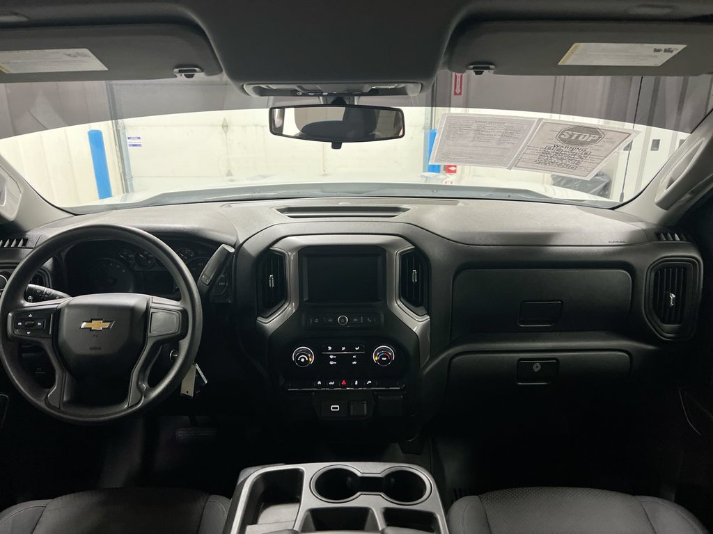 Used 2020 Chevrolet Silverado 1500 Custom w/ Custom Value Package AWD/4WD image 10