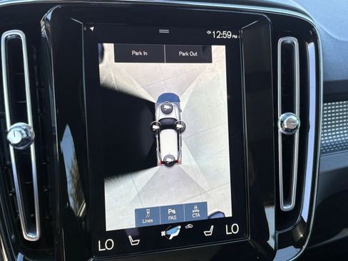 Used 2022 Volvo XC40 T5 R-Design w/ Advanced Package image 22