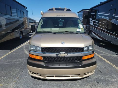 Used 2012 Chevrolet Express 3500 Extended w/ Power Package RWD image 2