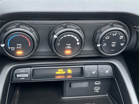 Used 2025 MAZDA MX-5 Miata RF Club image 25