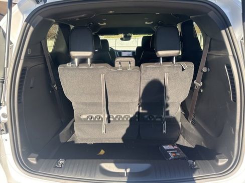 New 2026 Chrysler Pacifica Select image 7