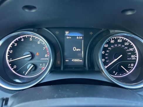 Used 2020 Toyota Camry LE image 23