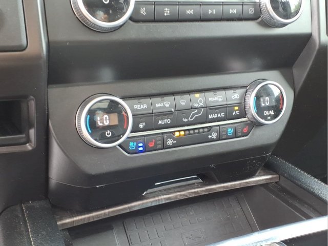 Used 2020 Ford Expedition Max Limited w/ Equipment Group 301A AWD/4WD image 9