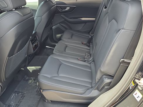 New 2025 Audi Q7 3.0T Prestige image 15