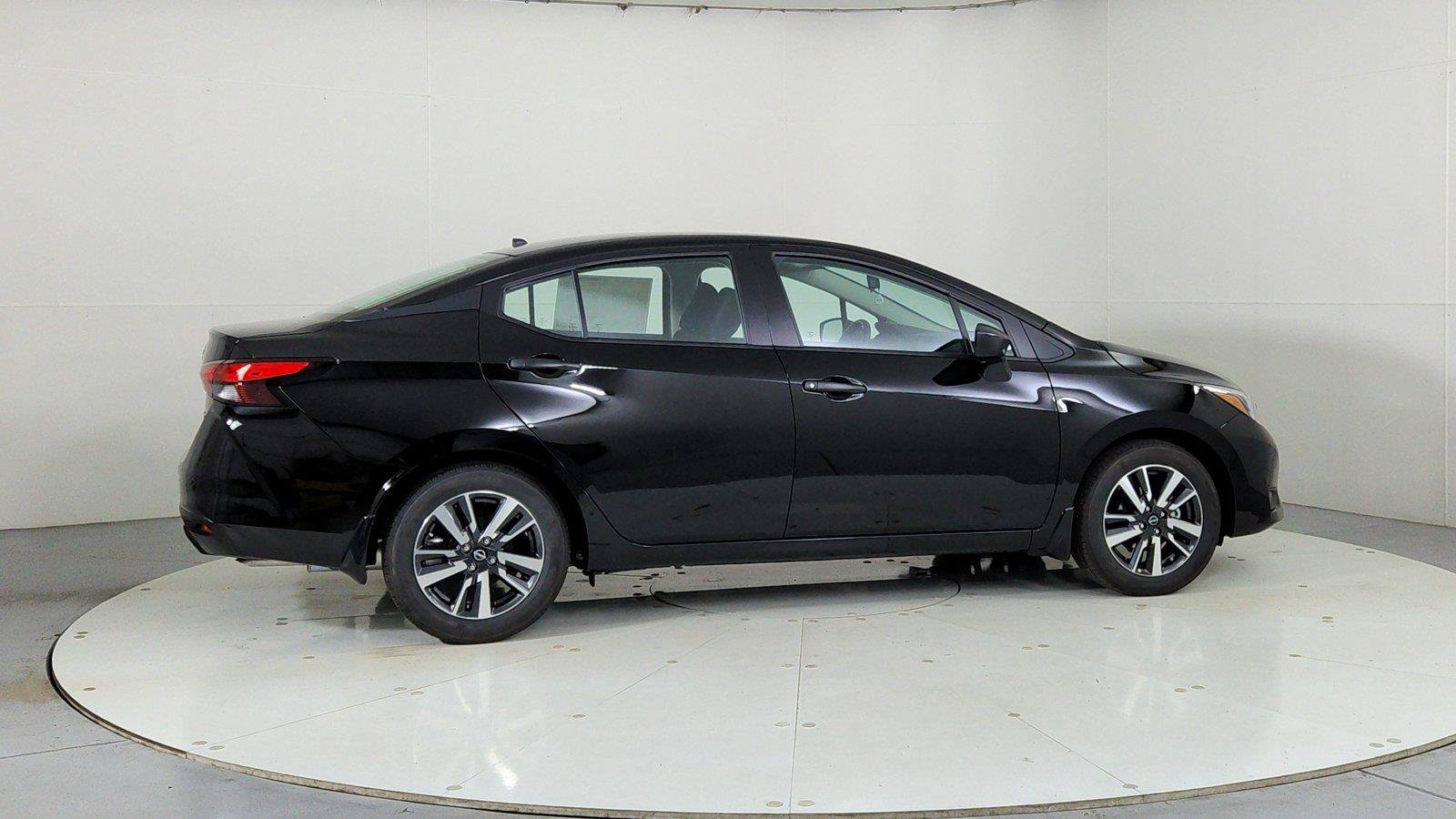 Used 2025 Nissan Versa S w/ S Plus Package FWD image 7