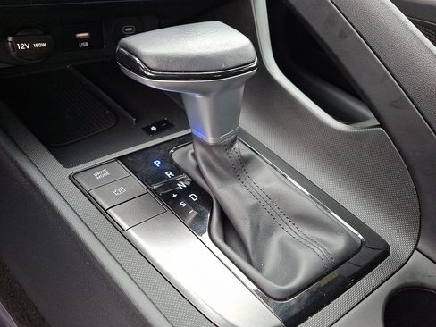 Certified 2025 Hyundai Elantra Sport image 15