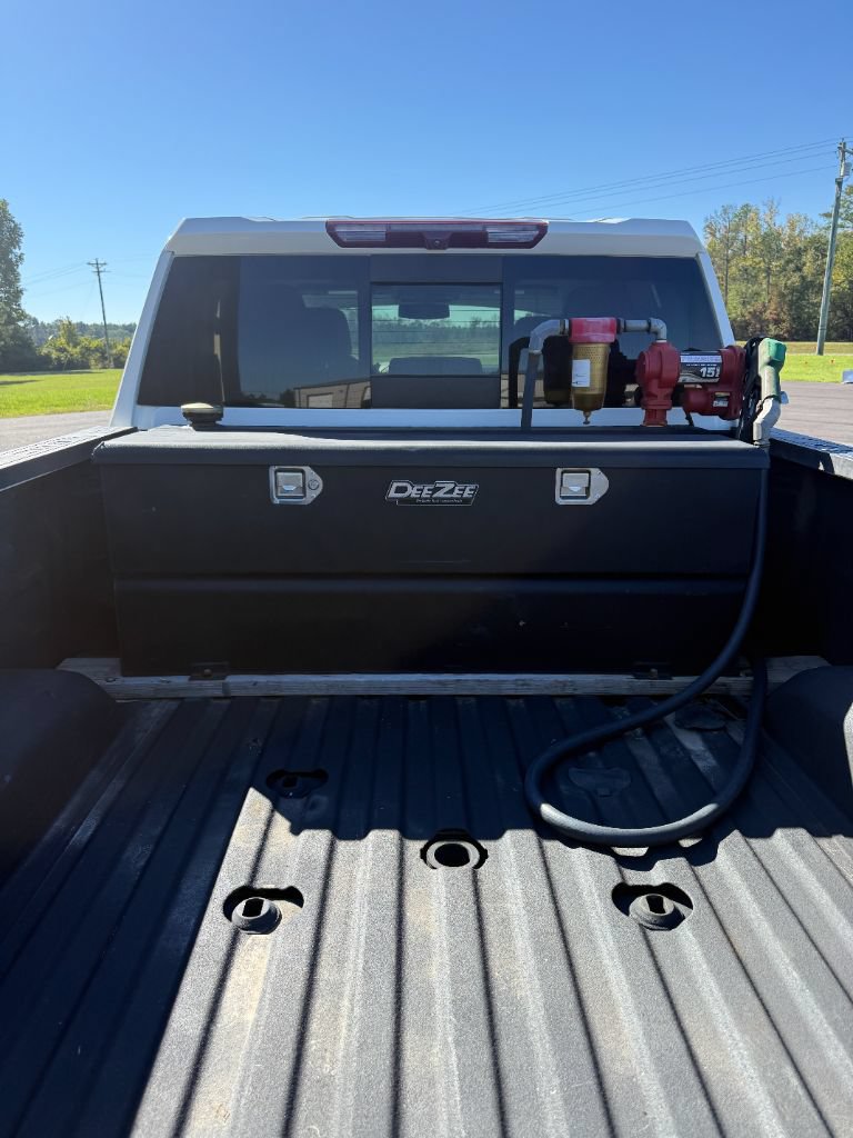 Used 2023 GMC Sierra 2500 SLT w/ SLT Premium Package AWD/4WD image 6
