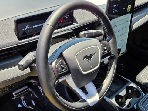 Certified 2025 Ford Mustang Mach-E GT AWD/4WD image 18