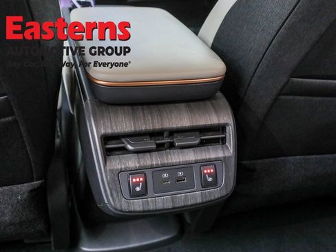 Used 2023 Nissan Ariya AWD image 22