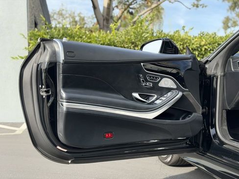 Used 2018 Mercedes-Benz S 560 Cabriolet image 16