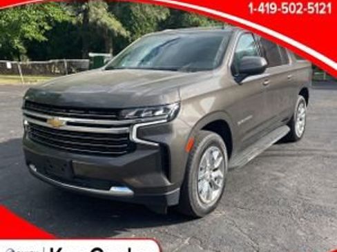 Used 2021 Chevrolet Suburban LT image 1