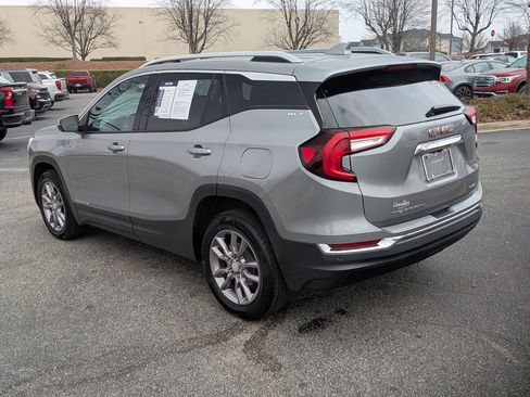 Used 2023 GMC Terrain SLT image 7